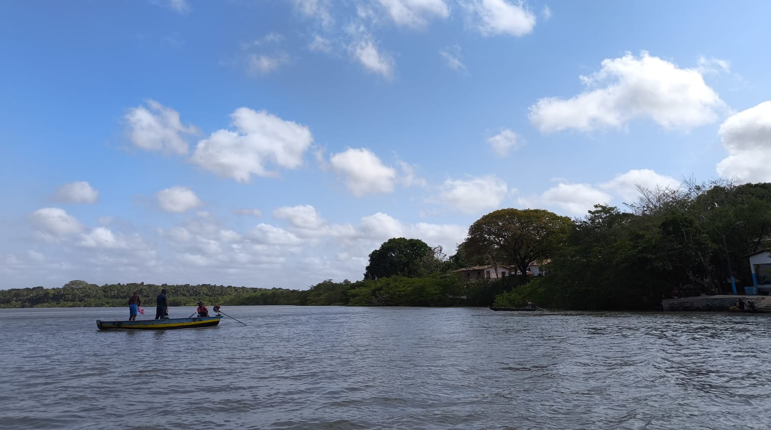 Pescadores e pescadoras artesanais da comunidade de Portinho, que faz parte da Resex Tauá-Mirim, mantêm viva a cultura e os saberes do território (© Luana Appel, 2024)