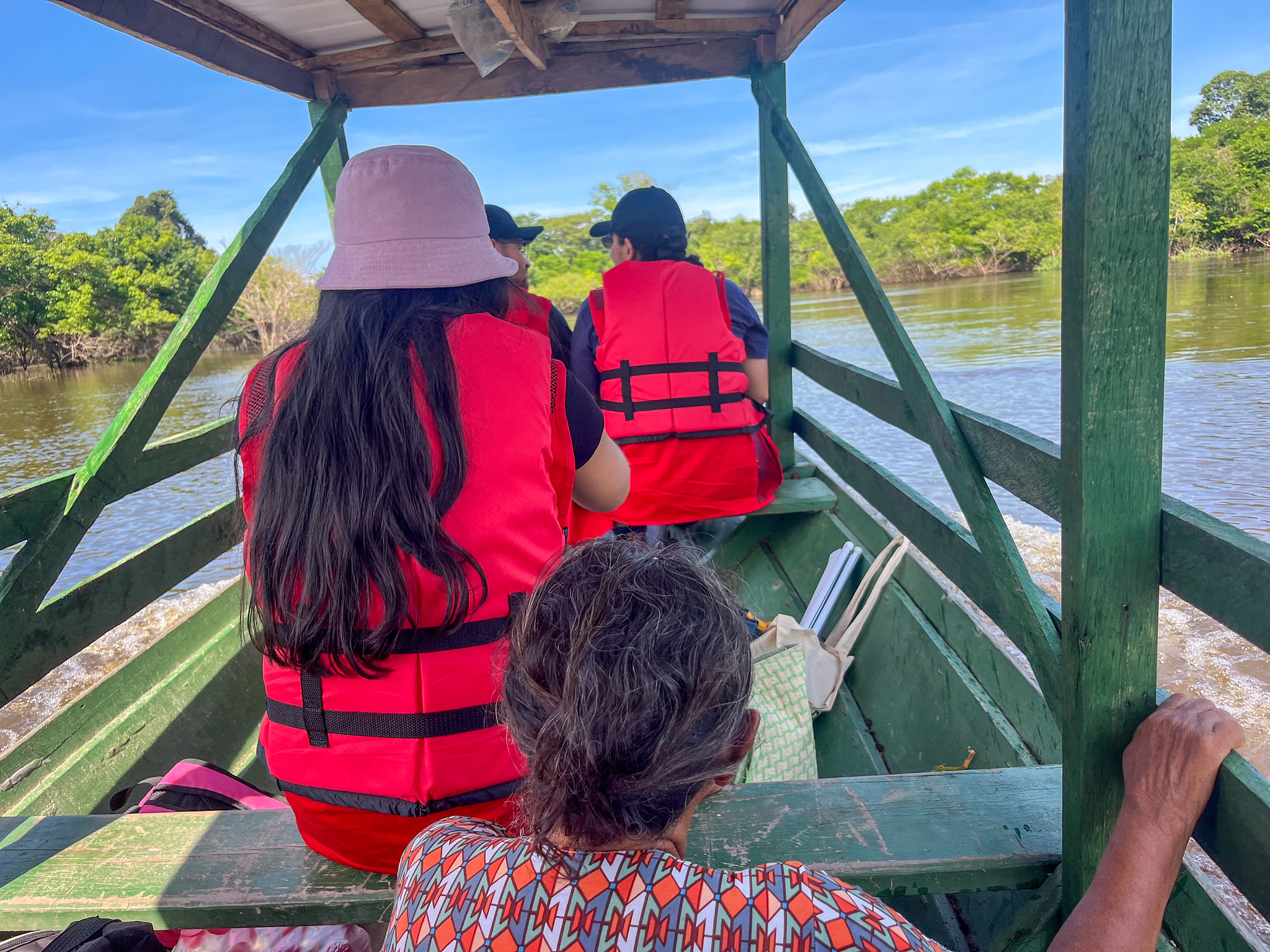 A destruição foi ampla: ruas, escolas, plantações e infraestrutura básica foram comprometidas, dificultando o acesso das famílias atingidas a serviços essenciais. Foto: Acervo Cáritas Brasileira