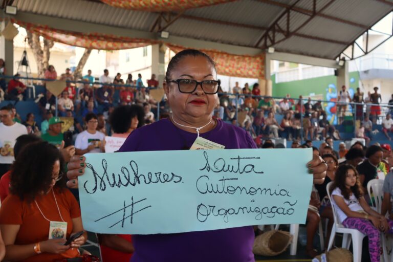 Em defesa da vida das mulheres. Foto: Helenna Castro / CPT-BA