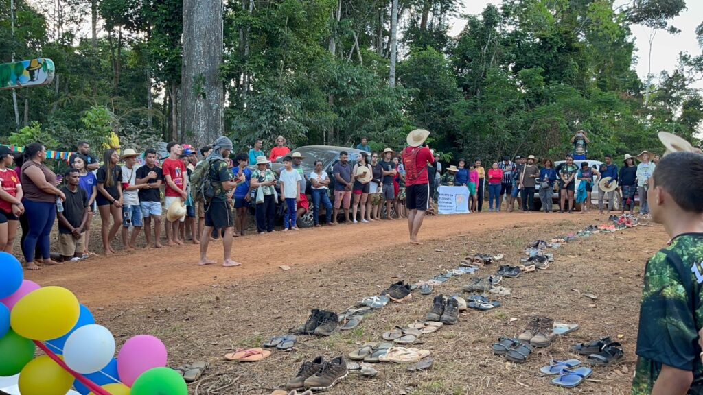 O trajeto simbólico marca a travessia entre o local onde Dorothy foi plantada/sepultada, o Centro de Formação São Rafael, até o PDS Esperança, local onde foi assassinada. Foto: Silvia Guerreiro