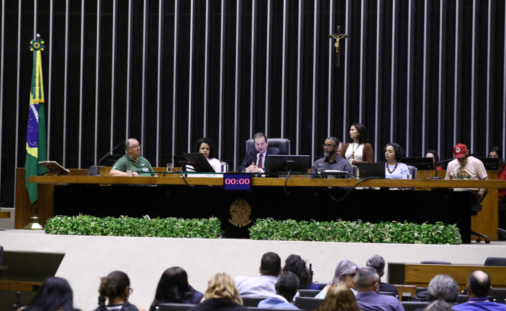 Plenário da Câmara dos Deputados, em Brasília/DF, recebeu a Sessão Solene de Homenagem aos 50 anos da CPT. Crédito: Vinícius Loures / Câmara dos Deputados