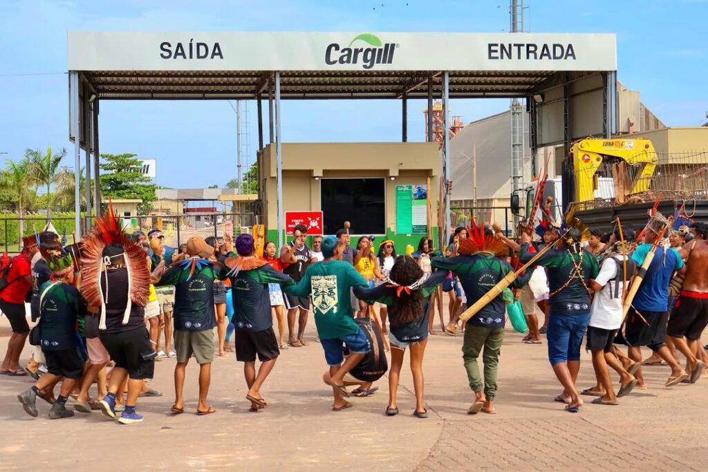 Manifestação dos povos indígenas do Baixo Tapajós é contra o decreto de privatização das hidrovias do Tapajós, Madeira e Tocantins. Foto: Vitiin Silva / CITUPI Amazônia