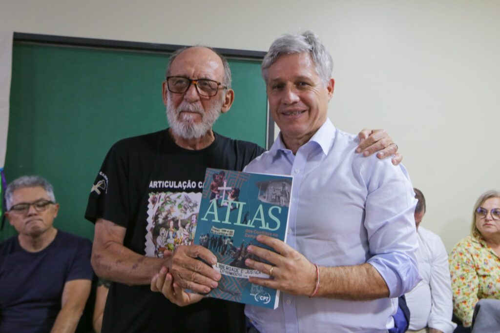 Entrega do Atlas dos Conflitos no Campo Brasileiro. Foto: Albino Oliveira - Ascom/MDA