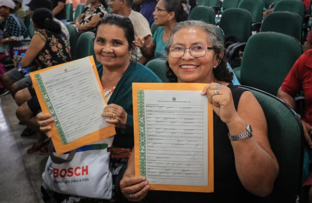 A entrega dos títulos no Projeto de Assentamento Vila Amazônia é uma ação do Governo Federal, através da Superintendência do INCRA no Amazonas. Foto: Pedro Coelho / SECOM