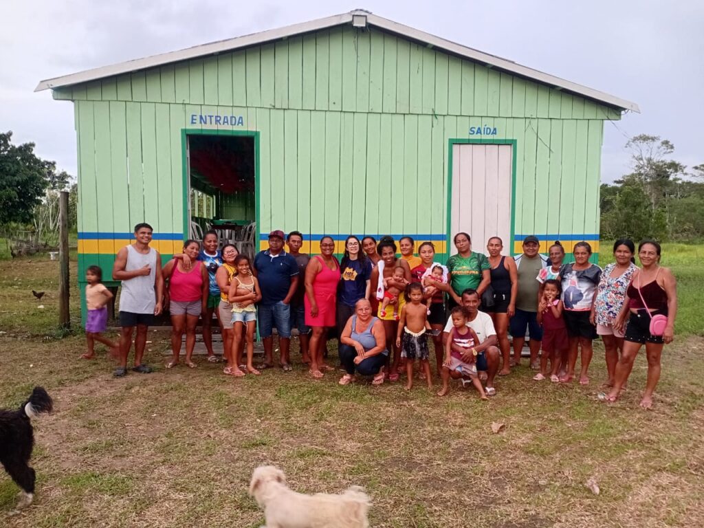 Procuradora do MPF ouviu moradores da comunidade São José Jerônimo e afirmou que órgão vai se manifestar no processo sofrido de reintegração de posse. Foto: CPT Amazonas