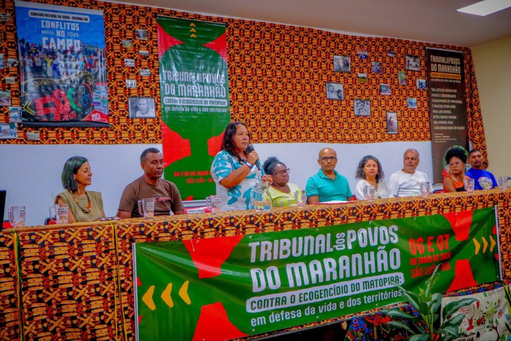 Abertura do Tribunal dos Povos do Maranhão na terça-feira (05) contou com diálogos entre universidade e movimentos de luta por terra e território, acerca da região do MATOPIBA. Foto: Wesley Coala